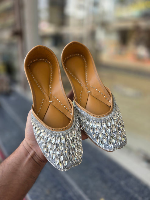 Aafreen Crystal Luxe Jutti